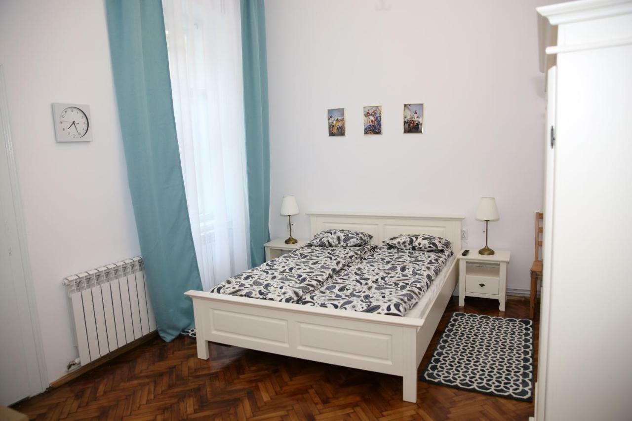 Schick Apartment 锡比乌 外观 照片