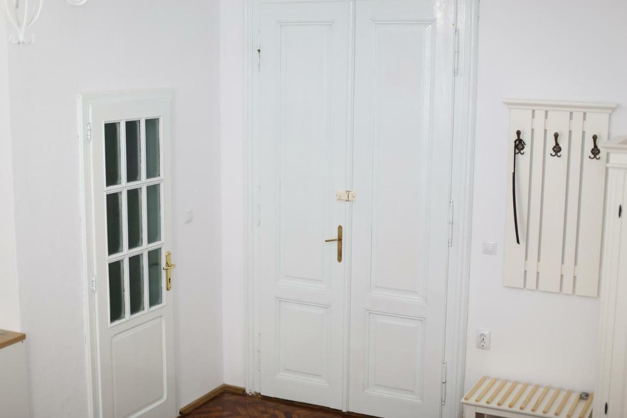 Schick Apartment 锡比乌 外观 照片
