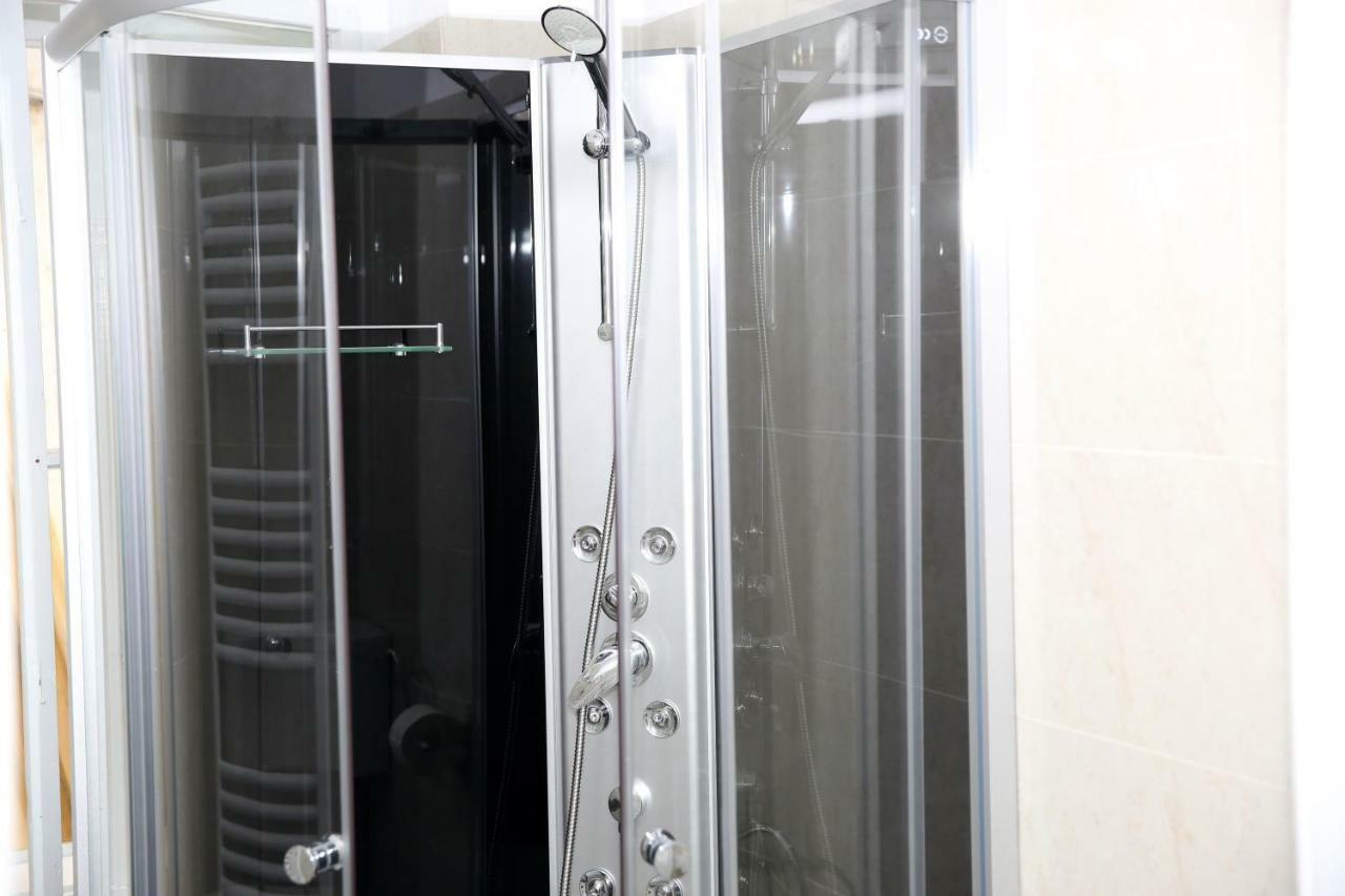 Schick Apartment 锡比乌 外观 照片