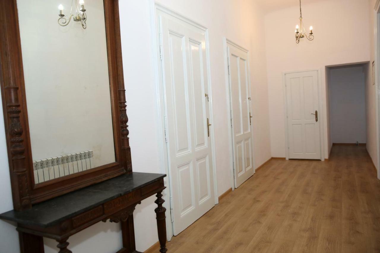 Schick Apartment 锡比乌 外观 照片